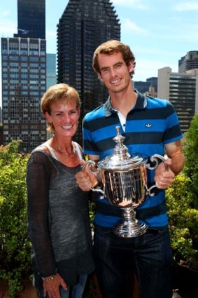 Andy and Judy Murray with the US Open trophy.