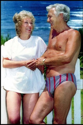 Former prime minister Bob Hawke with Blanche d'Alpuget in 1994.