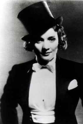 Designer Travis Banton was responsible for the tuxedo and top hat Marlene Dietrich donned for her nightclub act in Morocco (1930)