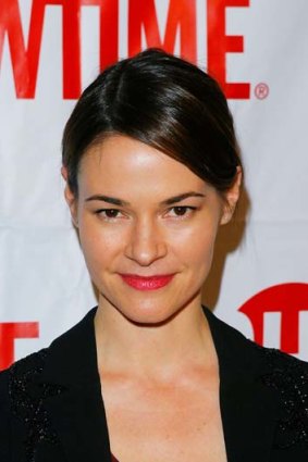 Southwest Airlines claims Leisha Hailey was kicked off flight for bad language, not for kissing her girlfriend.
