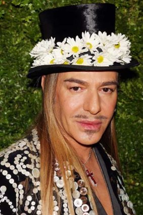 John Galliano has been suspended from fashion house Dior after allegedly assaulting a couple in Paris.