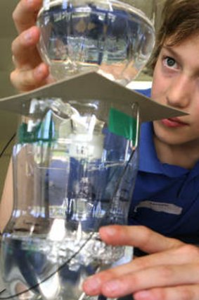 Discover the world of science at CSIRO holiday workshops all over Sydney.