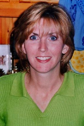 Jane Thurgood-Dove: Gunned down in 1997 in her Niddrie driveway in front of her three children. Case still open.