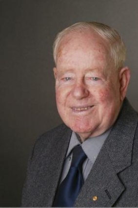 Eastlake legend Ken MacDonald has died at 93.