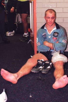 Toovey in the NSW dressing room after losing to Queensland in the 1998 State of Origin.