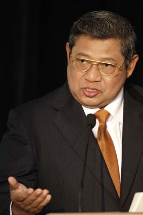 Susilo Bambang Yudhoyono's gift to Kevin Rudd a potential quarantine issue.