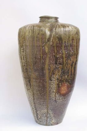 An Owen Rye pot.