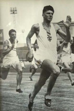 John Treloar competing in 1947.