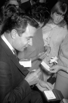 Stuart Wagstaff, who was on <i>Beauty and the Beast</i> at the time, surrounded by admirers at David Jones in 1968.
