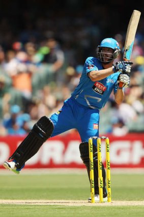 Canberra's Jono Dean in action for the Adelaide Strikers this BBL season.