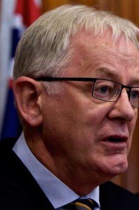 Opposition finance spokesman Andrew Robb said that the Coalition would follow the Productivity Commission recommendations.