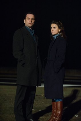 Phillip and Elizabeth Jennings (Matthew Rhys and Keri Russell) are Soviet agents deep in US suburbia in <i>The Americans</i>.