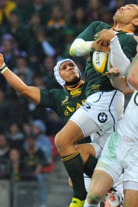 Bryan Habana catches the high ball for South Africa.