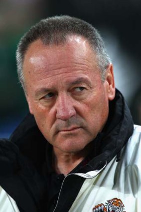 "It's a disgraceful thing to be saying, and pushing around about the team" ... Tim Sheens.