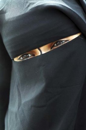 Sensitive topic &#8230; women in niqabs.