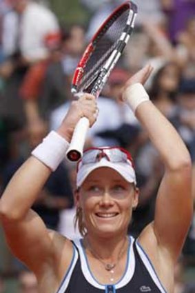 Samantha Stosur beats Serena Williams at the French Open.