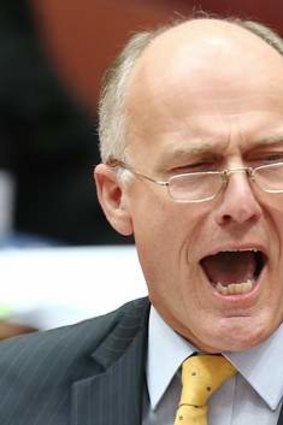 Employment Minister Eric Abetz: "There are examples out there in the [public service] where unions are making demands which I think most Australians would agree would not be sustainable."
