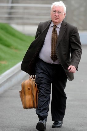 AFL commissioner Bill Kelty arrives for the Tippett hearing.