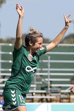 Sally Shipard in action for Canberra United.