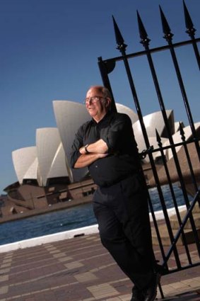 Special award for "the great son of Sydney", Clive James.
