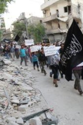 Al-Nusra Front supporters in Aleppo denounce Arab nations who have joined the US-led campaign.