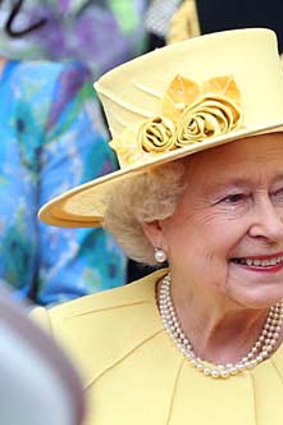 Queen Elizabeth: likely to lose a significant amount of her annual income.