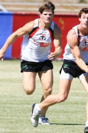 Robert Harvey and Lenny Hayes training back in 2007.