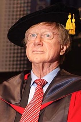 The 7:30 Report's Kerry O'Brien has been awarded an honorary doctorate from Queensland University of Technology.