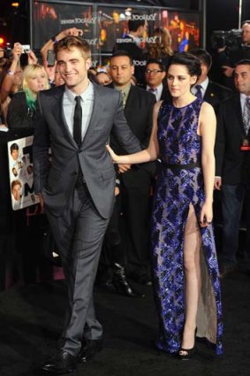 <i>Twilight</i> co-stars Robert Pattinson and Kristen Stewart together in happier times.