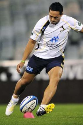 Christian Lealiifano during the Brumbies' captain's run at Canberra Stadium on Friday.