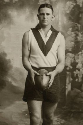 South Melbourne football club's 1932 Best & Fairest winner, Bill Faul.