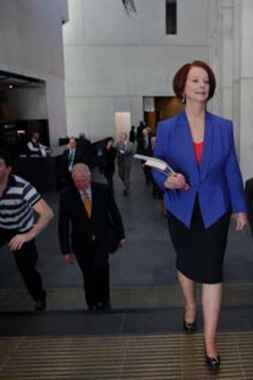 Education funding split to be finalised ... Prime Minister Julia Gillard and Education Minister Peter Garrett.