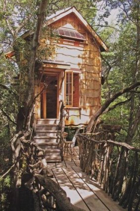 Osage treehouse.