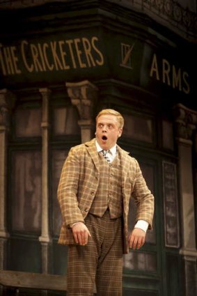 Owain Arthur stars in the Australian tour of the successful West End production, <i>One Man, Two Guvnors</I>.