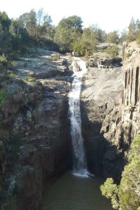 Upper falls during normal flow
