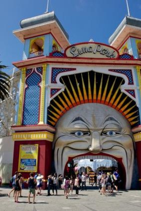 South: Luna Park.