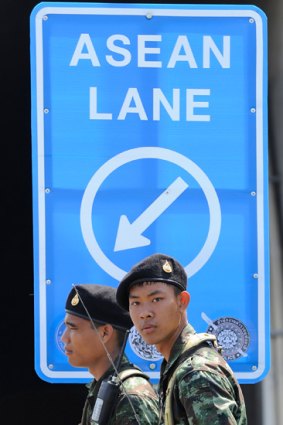Thai soldiers control traffic in Hua Hin.