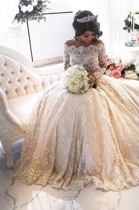 Aysha Mehajer in one of the many photos uploaded by bridal designer Nektaria after the wedding.