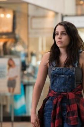 Mae Whitman is ebullient and engaging as contrary figure Bianca in <i>The DUFF</i>.