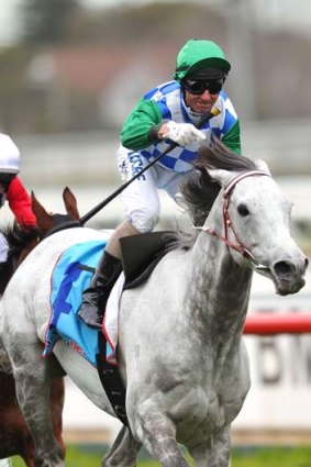 Glen Boss, on Puissance de Lune, will now ride Jet Away on Saturday.
