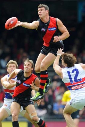 Essendon was head and shoulders above the Bulldogs in round one.