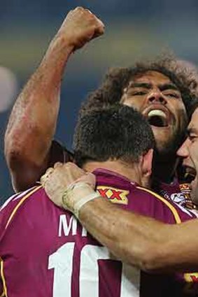 Sam Thaiday shows the best way to use your fists.
