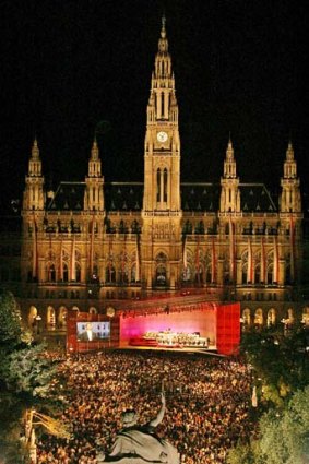 The opening ceremony of the Vienna Festival.