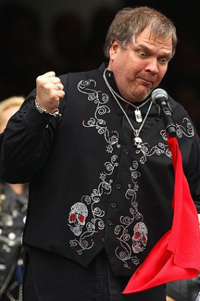 Meat Loaf at last year's AFL grand final.