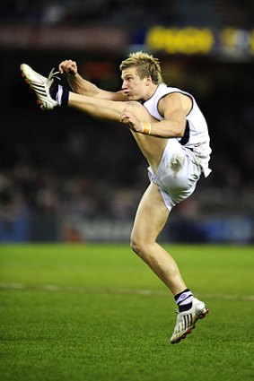 Rhys Palmer struggled with his kicking efficiency even before he seriously injured a knee in 2009.