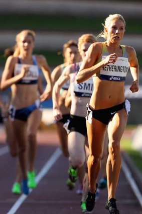 Kelly Hetherington on her way to victory in the 800 metres at the 2013 Australian Athletics Championships on Sunday.