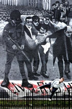 A bogside mural depicting Father Daly on Bloody Sunday.