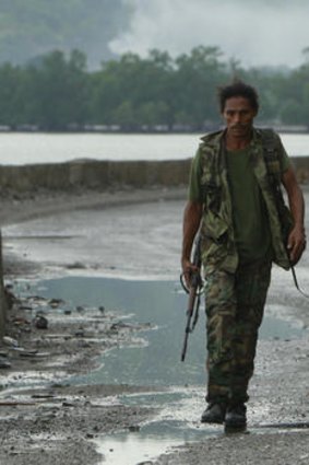 Jose da Costa stars as "Tomas", an East Timorese man suspected of having fought with Indonesian militia.