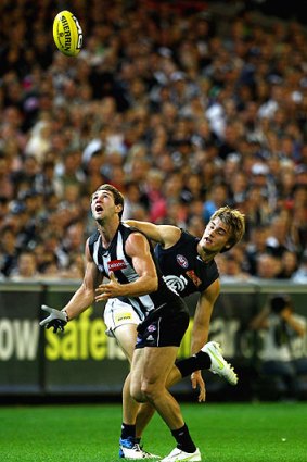 "The good contested-mark players through the eras have been really strong through the legs and the core. And Travis Cloke’s no different," says Danny Frawley.