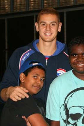 Liam Jones with Victorian indigenous children from the Bulldogs Koori youth program.